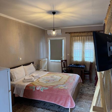 Agapi Hotell Órma Eksteriør bilde