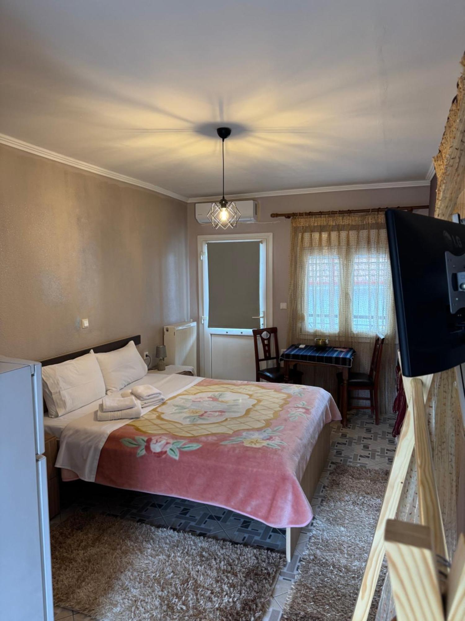 Agapi Hotell Órma Eksteriør bilde