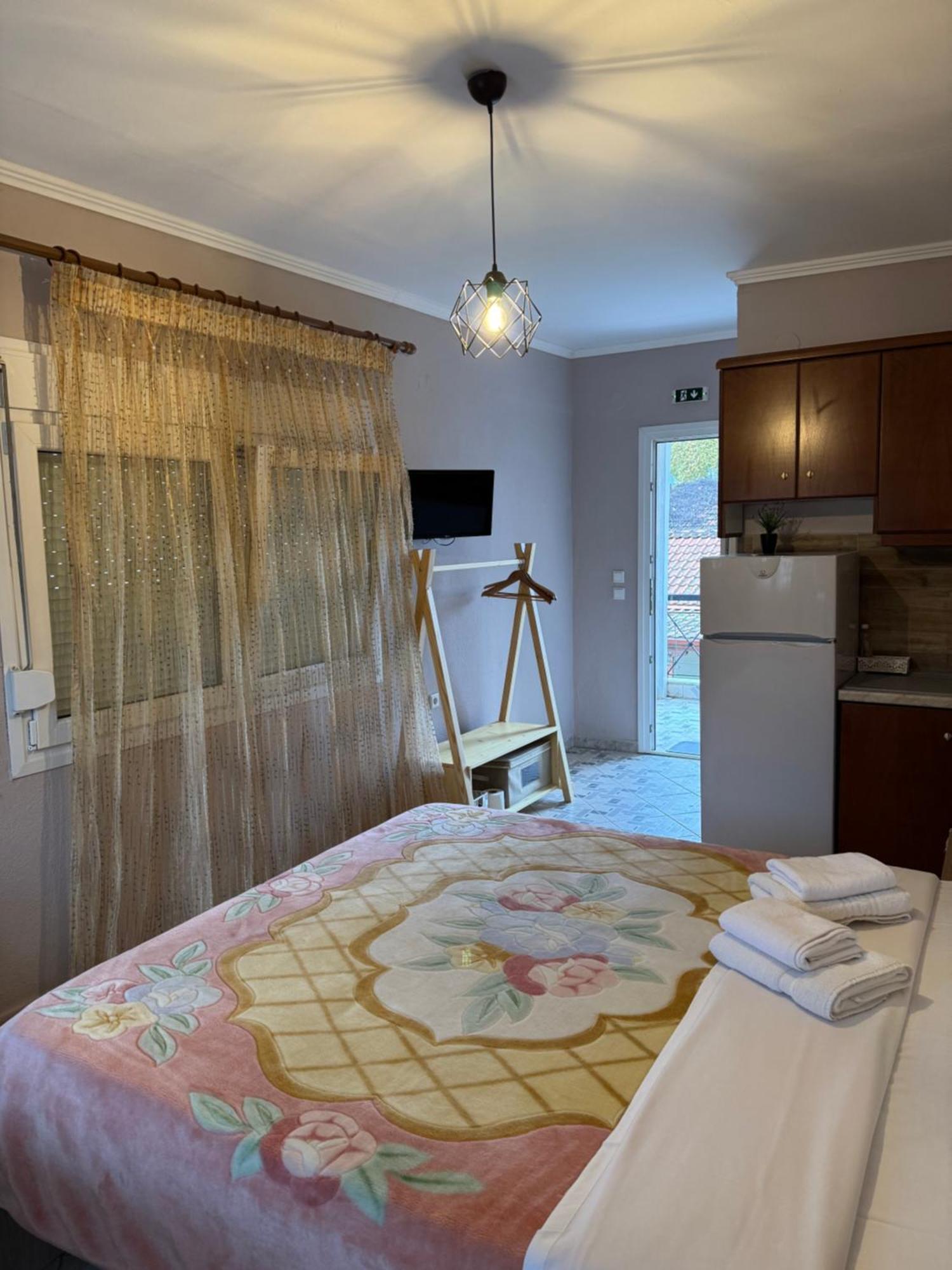Agapi Hotell Órma Eksteriør bilde